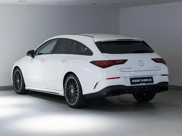 Mercedes-Benz CLA 250 4MATIC Shooting Brake