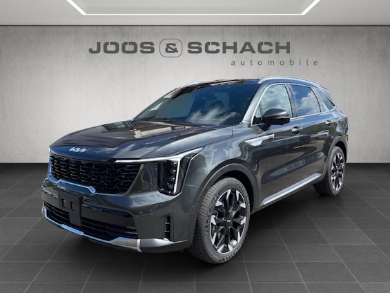 First vehicle image First vehicle image