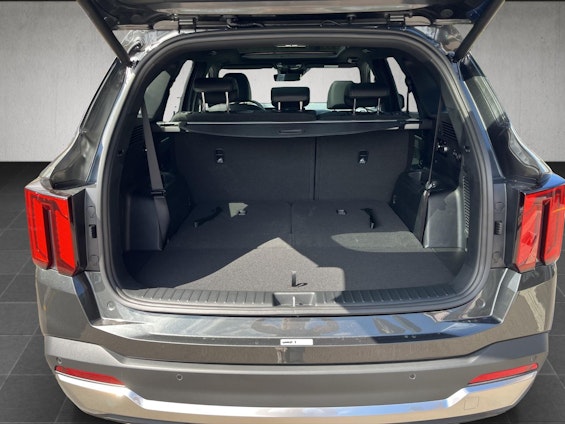 Vehicle image 15 Vehicle image 15