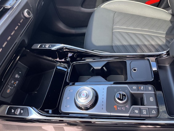 Vehicle image 12 Vehicle image 12