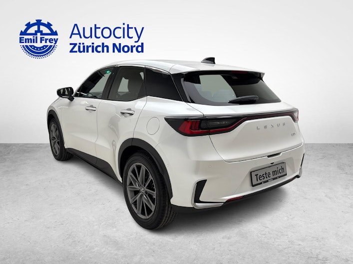 Vehicle image LEXUS LBX