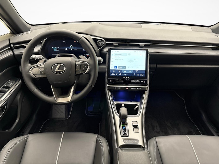 Vehicle image LEXUS LBX