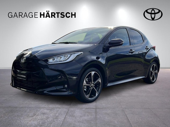 First vehicle image