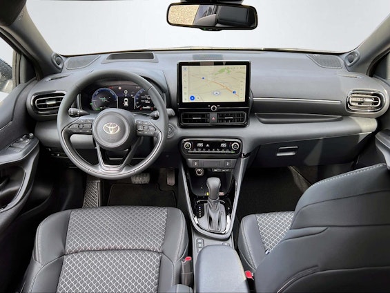 Vehicle image 11