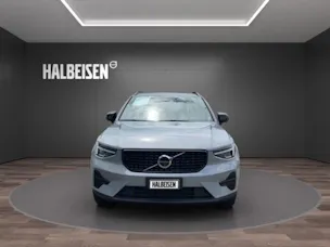 Volvo XC40 2.0 B3 MH Plus Dark