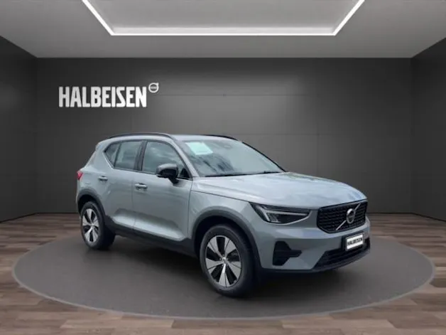 Volvo XC40 2.0 B3 MH Plus Dark