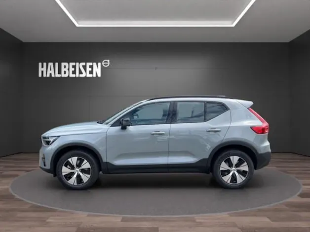 Volvo XC40 2.0 B3 MH Plus Dark