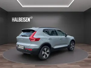 Volvo XC40 2.0 B3 MH Plus Dark
