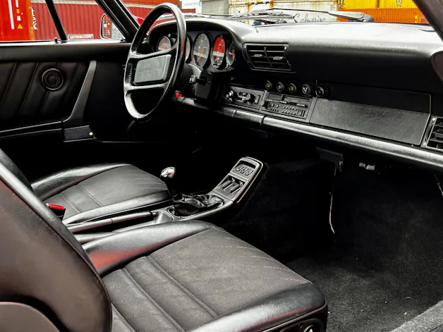 Porsche 911 Targa 3.6 Carrera 4