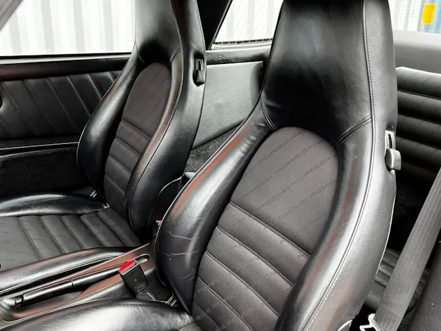 Porsche 911 Targa 3.6 Carrera 4