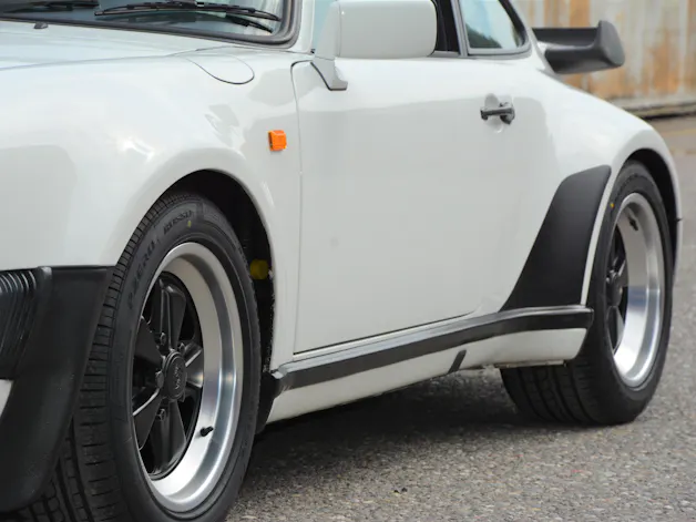 Porsche 911 3.3 Turbo