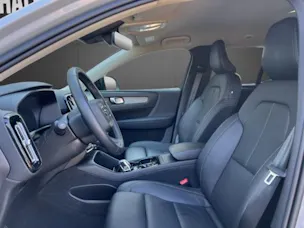 Volvo XC40 2.0 B4 MH Plus Dark