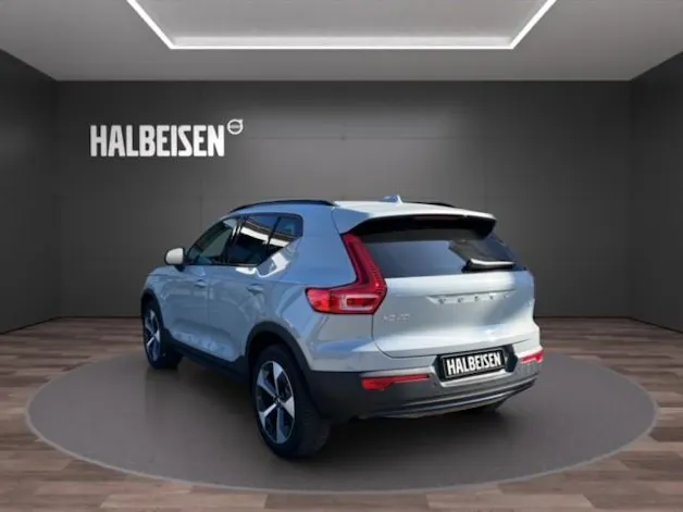 Volvo XC40 2.0 B4 MH Plus Dark