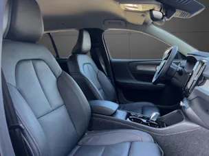 Volvo XC40 2.0 B4 MH Plus Dark