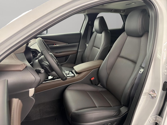 Vehicle image MAZDA CX-30