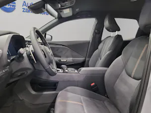 Lexus LBX 1.5 Hybrid Cool AWD