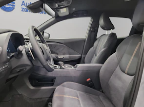 Fahrzeugbild LEXUS LBX 1.5 Hybrid Cool AWD