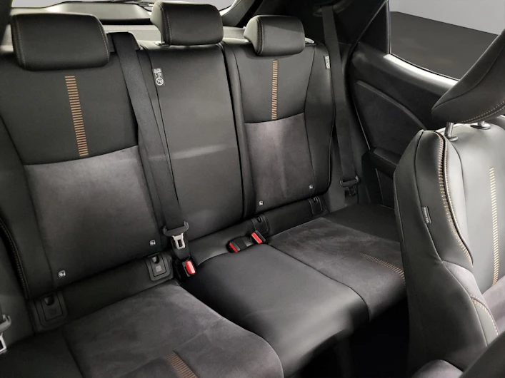 Fahrzeugbild LEXUS LBX