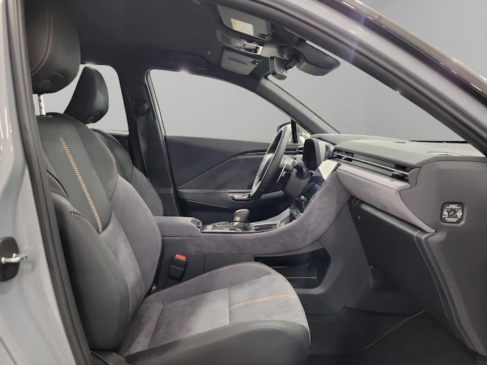 Fahrzeugbild LEXUS LBX