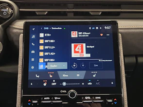 https://vehicle.imgix.net/3951441/c163dc2e-049c-4be8-9dfd-efc102086648.jpg