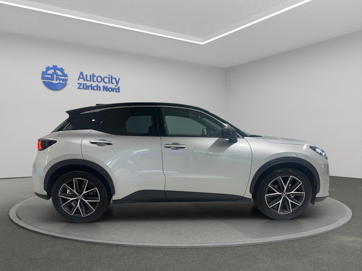 Vehicle image LEXUS LBX