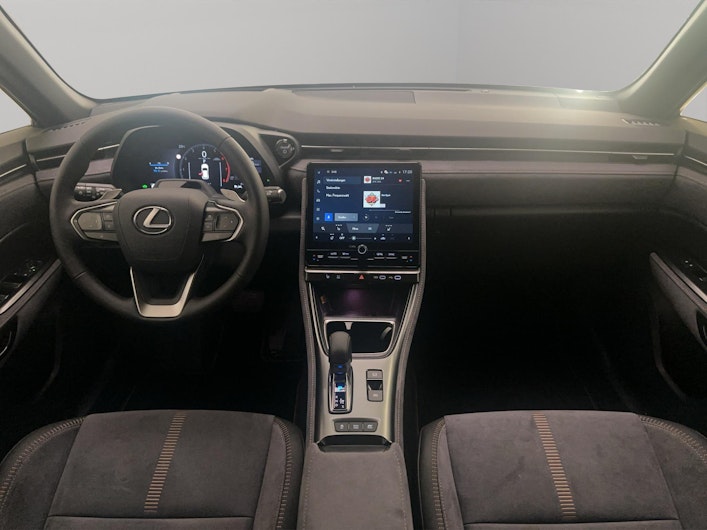 Vehicle image LEXUS LBX