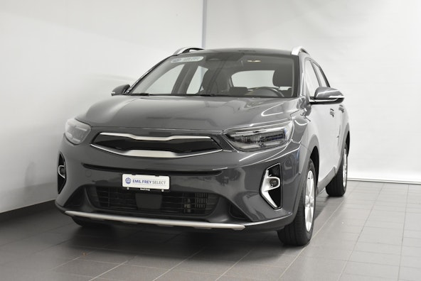 First vehicle image