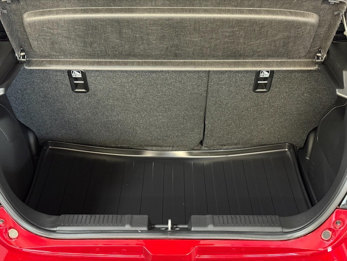 Fahrzeugbild SUZUKI SWIFT