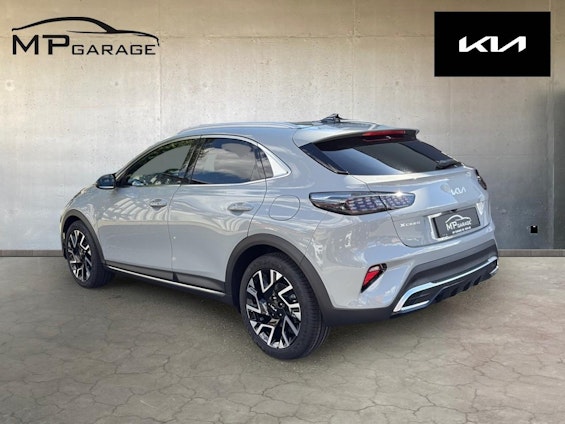 Vehicle image 6 Vehicle image 6