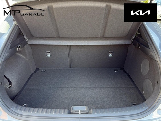 Vehicle image 5 Vehicle image 5