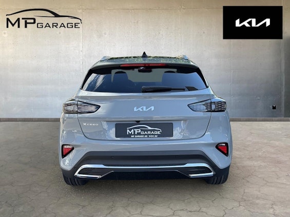 Vehicle image 4 Vehicle image 4