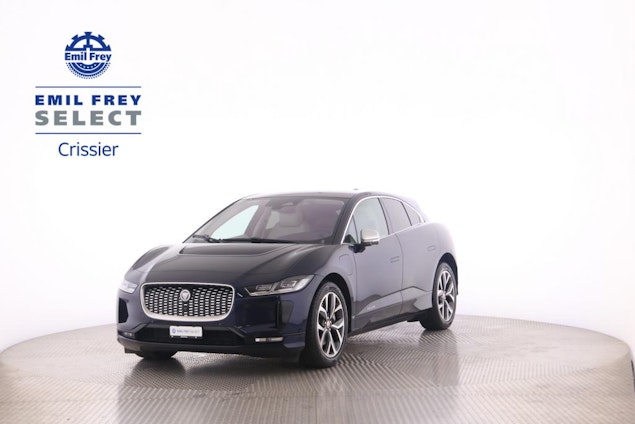 First vehicle image