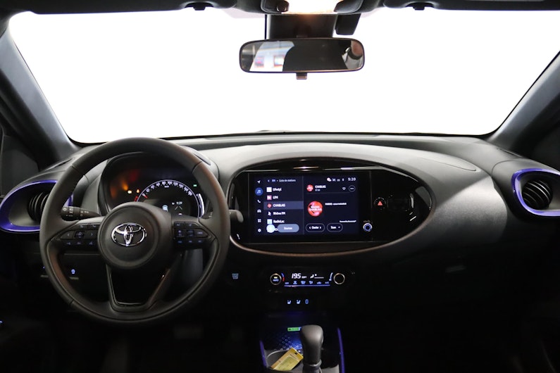 Vehicle image TOYOTA AYGO X