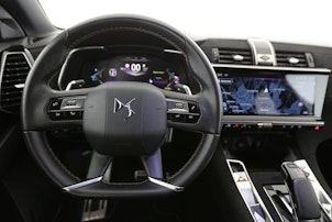 Vehicle image DS AUTOMOBILES DS7 1.6 E-Tense Ligne Noire 4x4