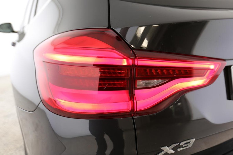 Vehicle image BMW X3