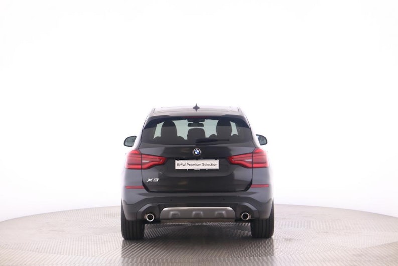 Vehicle image BMW X3