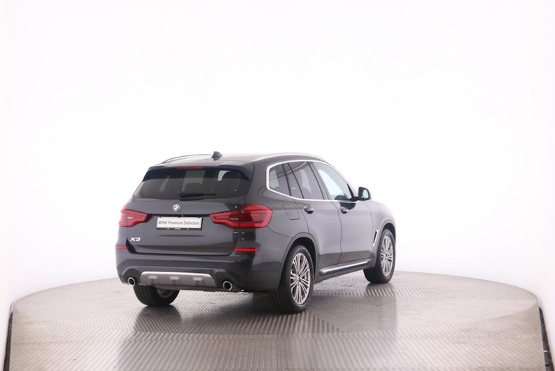 Vehicle image BMW X3