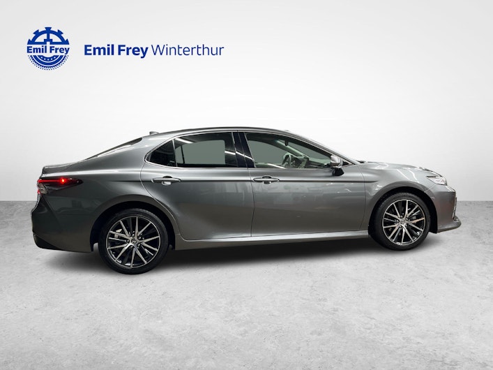 Vehicle image TOYOTA CAMRY