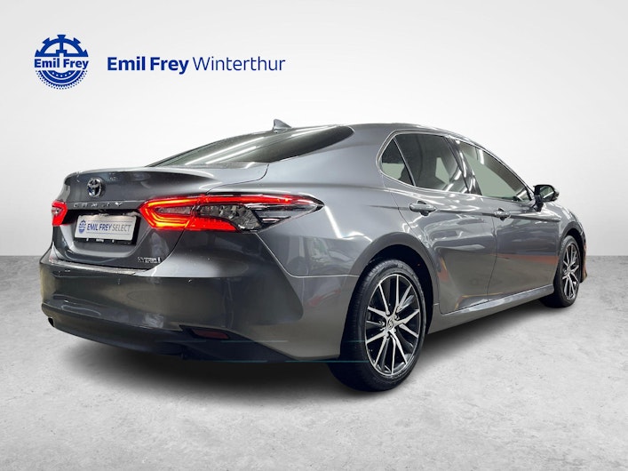 Vehicle image TOYOTA CAMRY