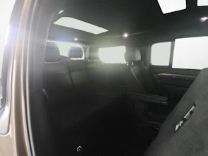 image du véhicule LAND ROVER Defender 130 3.0 D I6 300 X-Dynamic HSE + Gancio traino amovibile e pneumatici invernali