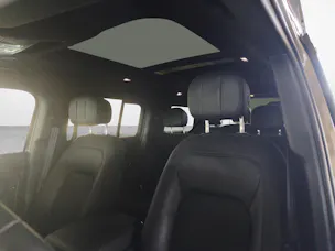 Land Rover Defender 130 3.0 D I6 300 X-Dynamic HSE + Gancio traino amovibile e pneumatici invernali