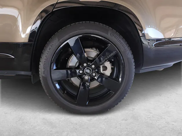 Land Rover Defender 130 3.0 D I6 300 X-Dynamic HSE + Gancio traino amovibile e pneumatici invernali