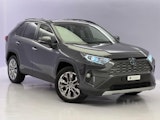 First vehicle image