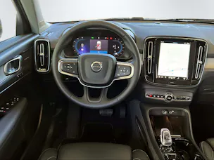 Volvo XC40 2.0 B4 MH Plus Dark