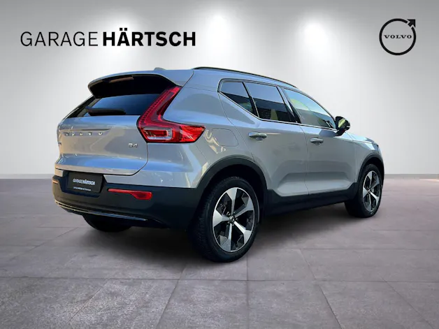Volvo XC40 2.0 B4 MH Plus Dark