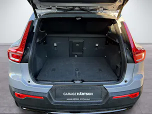 Volvo XC40 2.0 B4 MH Plus Dark