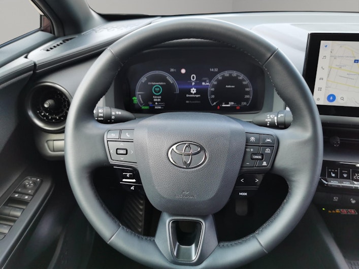 Vehicle image TOYOTA C-HR