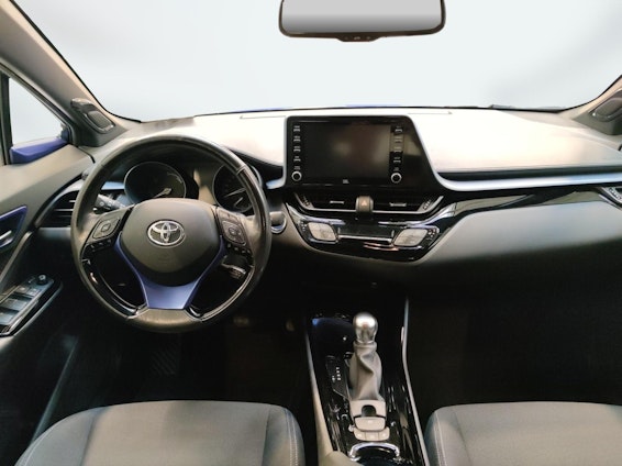 Vehicle image 11