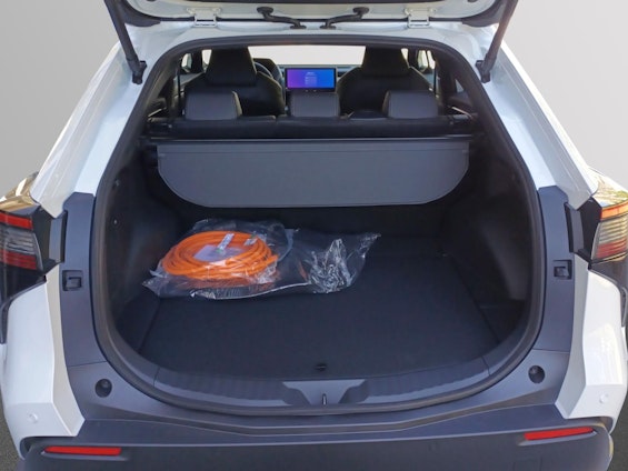 Vehicle image 6 Vehicle image 6