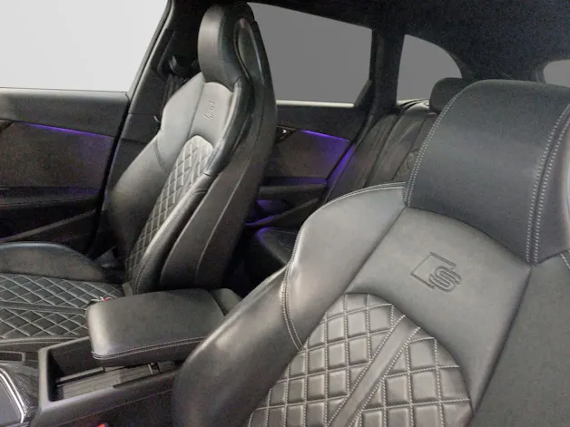 Audi S4 Avant 3.0 V6 TFSI quattro S-Tronic